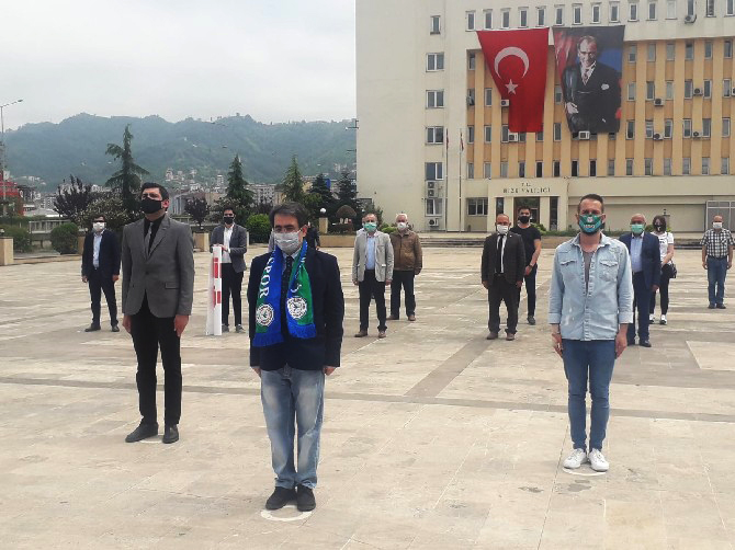 chp-rize’de-19-mayis’i-ve-rizespor’un-kurulusunu-kutladi-(3).jpg