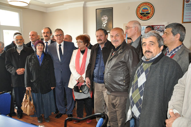 chp-rize’de-stk’larla-bulustu5.jpg chp-rize’de-stk’larla-bulustu5.jpg