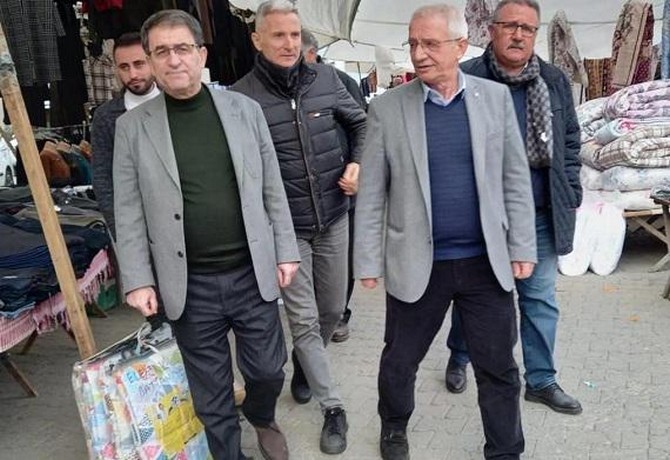 chp-rize-il-baskani-tahsin-kanbur-ve-milletvekili-aday-adayi-saltuk-deniz-secim-calismalarini-surduruyor-2.jpg