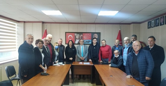 chp-rize-merkez-ilce-baskani-necati-topaloglu-ve-yonetimi.jpg