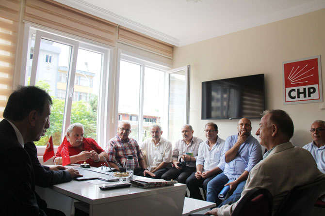 chp-rize-milletvekili-adaylari-bayram-ziyaretinde-1.jpg chp-rize-milletvekili-adaylari-bayram-ziyaretinde-1.jpg