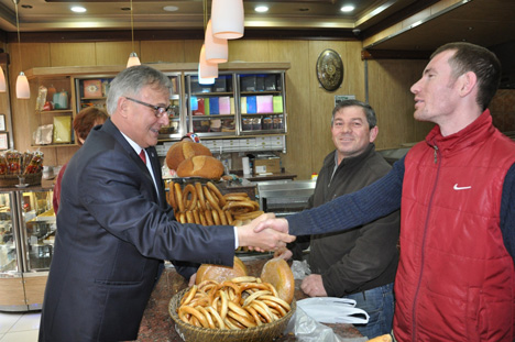 chp-rizede-ikinci-vekili-de-istiyor-3.jpg chp-rizede-ikinci-vekili-de-istiyor-3.jpg