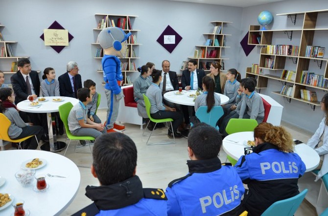 ciftekavak-polis-amca-okulu-z-kutuphanesinin-acilisi-yapildi-(5).jpg