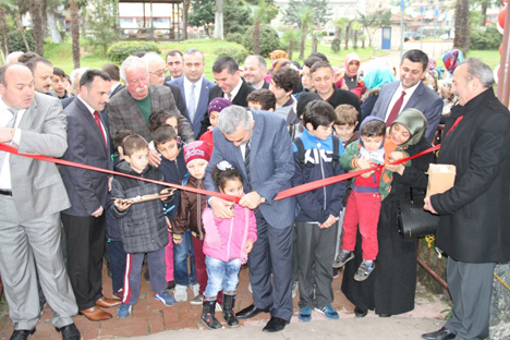 cocuklar-lunaparkta-doyasiya-eglendi--3.jpg cocuklar-lunaparkta-doyasiya-eglendi--3.jpg