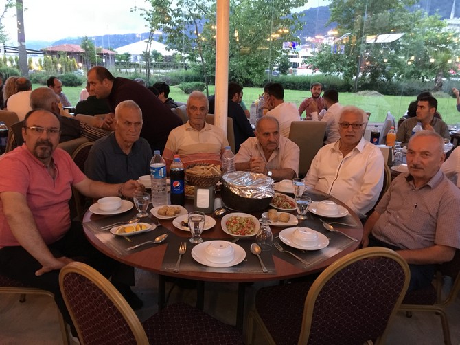 coruh-edas’tan-ceyrek-asirlik-iftar-gelenegi-(3).jpg