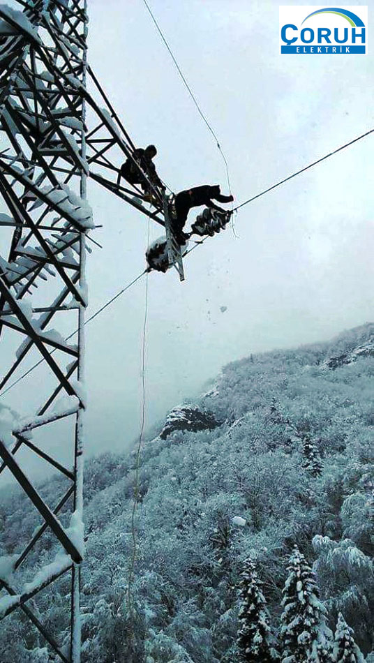 coruh-elektrik-kar-calismasi-2.jpg coruh-elektrik-kar-calismasi-2.jpg