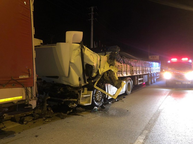 corumda-iki-tir-carpisti-1-olu-(4).jpg