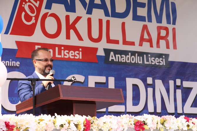 cozum-akademi-okullari-fen-ve-anadolu-liselerinin-resmi-acilis-toreni-yapildi-(12).jpg