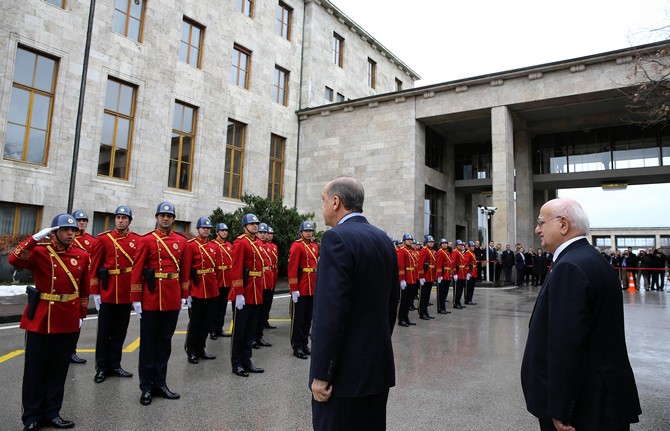 cumhurbaskani-erdogan’dan-tbmm-baskani-kahraman’a-ziyaret-(2).jpg