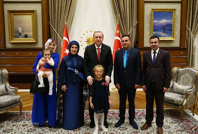cumhurbaskani-erdogan,-29-ekim-cumhuriyet-bayrami-resepsiyonu-(2).jpg