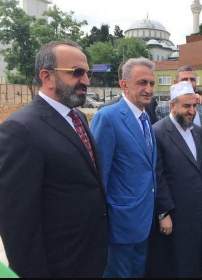 cumhurbaskani-erdogan,-rizeli-hayir-sever-is-adami-mehmet-emin-erkan’in-dugununde-nikah-sahitligi-yapti-(7).jpg