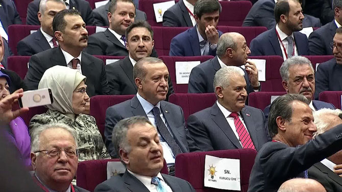 cumhurbaskani-erdogan-ak-parti’ye-resmen-uye-oldu-1.jpg
