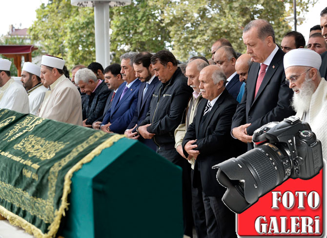 cumhurbaskani-erdogan-esinin-amcasinin-cenazesine-katildi-53.jpg