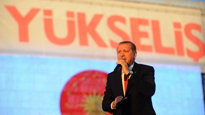 cumhurbaskani-erdogan-istanbulun-fethinin-562.-yili-kutlamalarina-katildi-(15).jpg