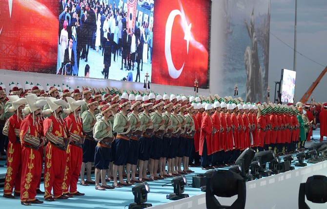cumhurbaskani-erdogan-istanbulun-fethinin-562.-yili-kutlamalarina-katildi-(18).jpg