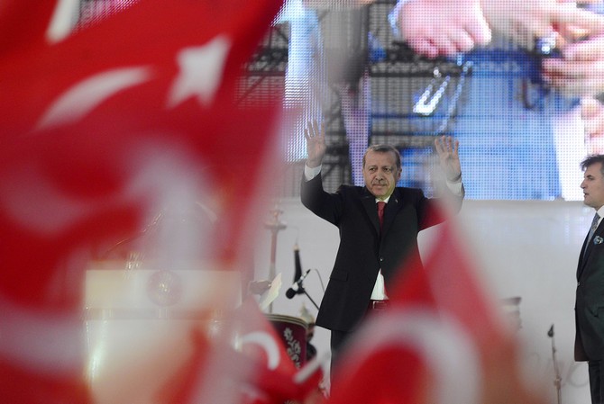 cumhurbaskani-erdogan-istanbulun-fethinin-562.-yili-kutlamalarina-katildi-(28).jpg
