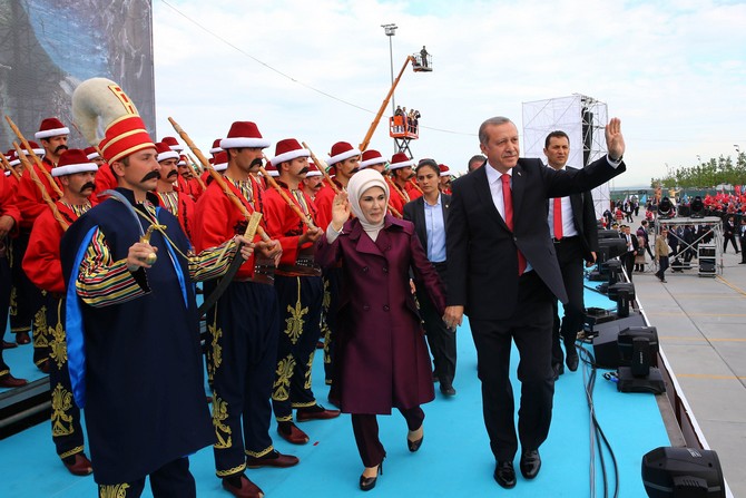 cumhurbaskani-erdogan-istanbulun-fethinin-562.-yili-kutlamalarina-katildi-(30).jpg