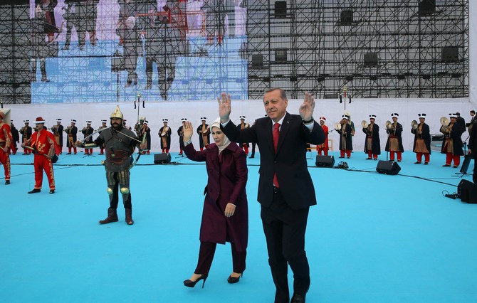 cumhurbaskani-erdogan-istanbulun-fethinin-562.-yili-kutlamalarina-katildi-(31).jpg