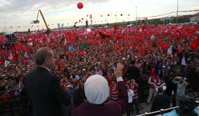 cumhurbaskani-erdogan-istanbulun-fethinin-562.-yili-kutlamalarina-katildi-(36).jpg