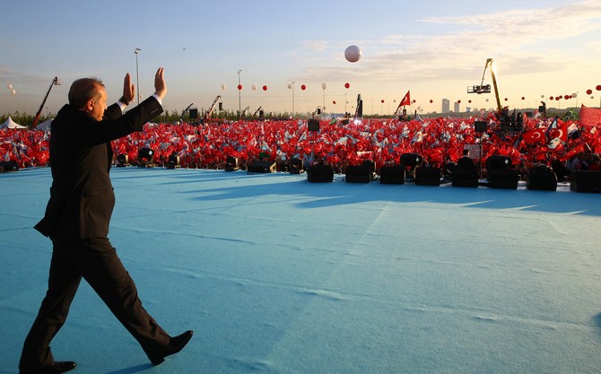 cumhurbaskani-erdogan-istanbulun-fethinin-562.-yili-kutlamalarina-katildi-(40).jpg