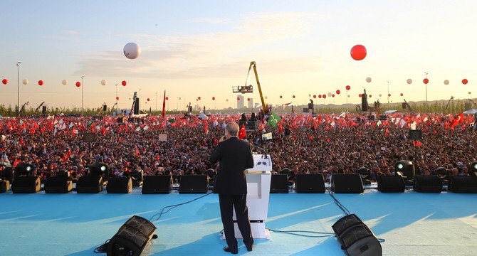 cumhurbaskani-erdogan-istanbulun-fethinin-562.-yili-kutlamalarina-katildi-(42).jpg