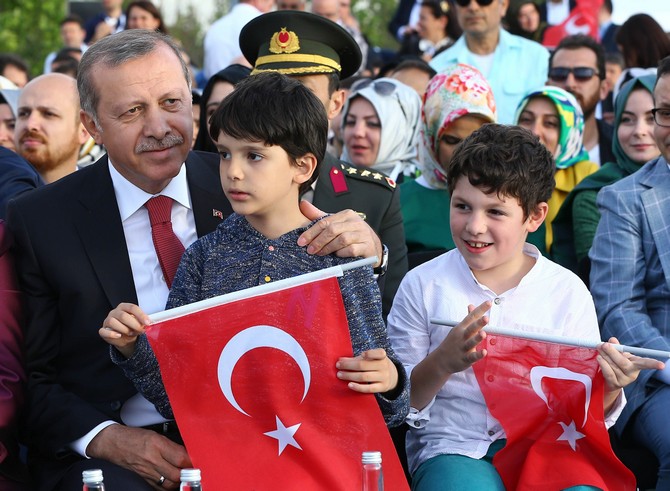 cumhurbaskani-erdogan-istanbulun-fethinin-562.-yili-kutlamalarina-katildi-(48).jpg