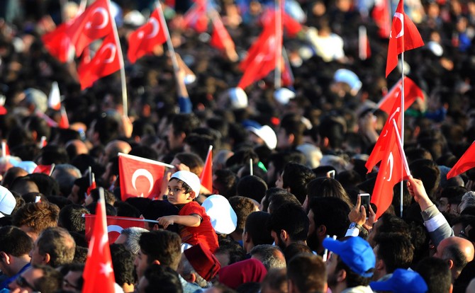 cumhurbaskani-erdogan-istanbulun-fethinin-562.-yili-kutlamalarina-katildi-(7).jpg
