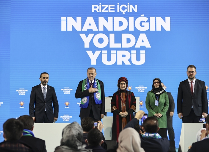 cumhurbaskani-recep-tayyip-erdogan-ak-parti-rize-il-kongresinde-(2).jpg