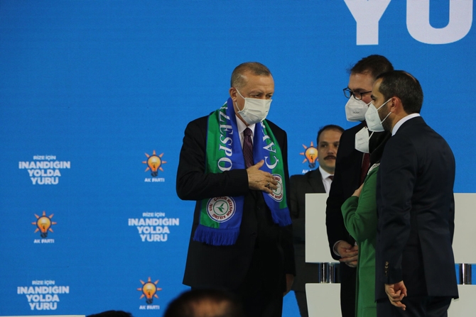 cumhurbaskani-recep-tayyip-erdogan-ak-parti-rize-il-kongresinde-(4).jpg