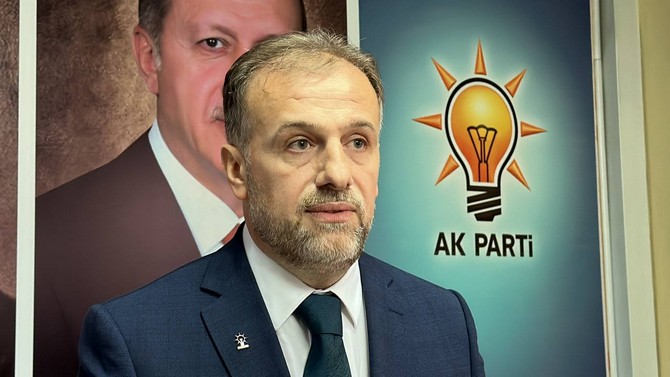 cumhurbaskanligi-egitim-ve-ogretim-politikalari-kurulu-uyeliginden-ak-parti-rize-milletvekili-aday-adayligi-basvurusunda-bulunmak-uzere-istifa-eden-doc-dr-kemal-samlioglu-aday-adayligi-basvurusunu-gercek-3.jpg