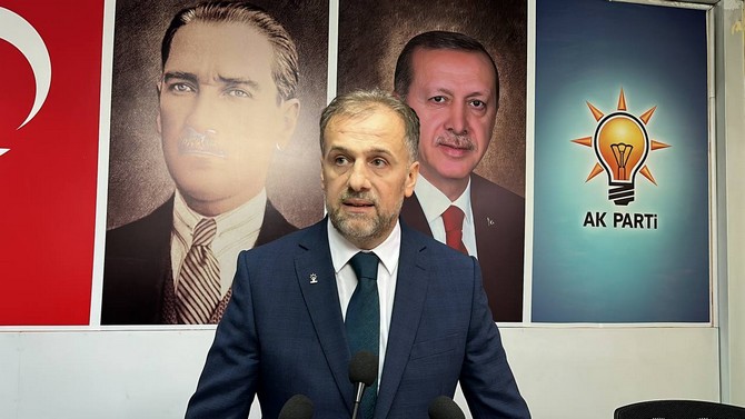 cumhurbaskanligi-egitim-ve-ogretim-politikalari-kurulu-uyeliginden-ak-parti-rize-milletvekili-aday-adayligi-basvurusunda-bulunmak-uzere-istifa-eden-doc-dr-kemal-samlioglu-aday-adayligi-basvurusunu-gercek-4.jpg