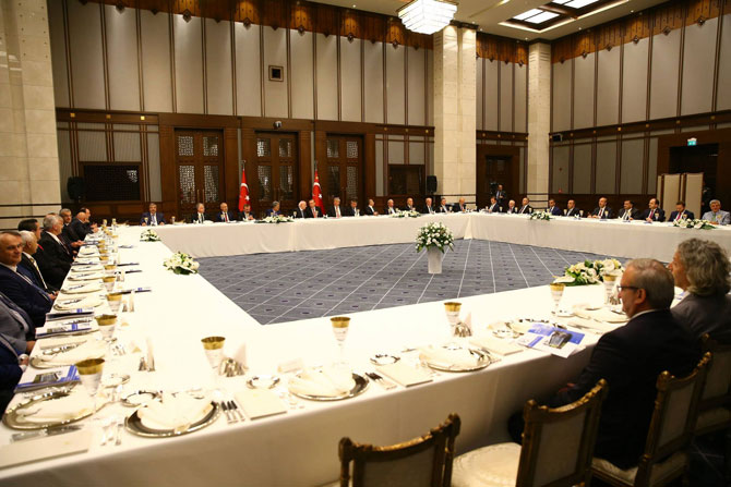 cumhurbaskanligi-kulliyesi,-rteu-gelistirme-vakfina-ev-sahipligi-yapti.jpg cumhurbaskanligi-kulliyesi,-rteu-gelistirme-vakfina-ev-sahipligi-yapti.jpg