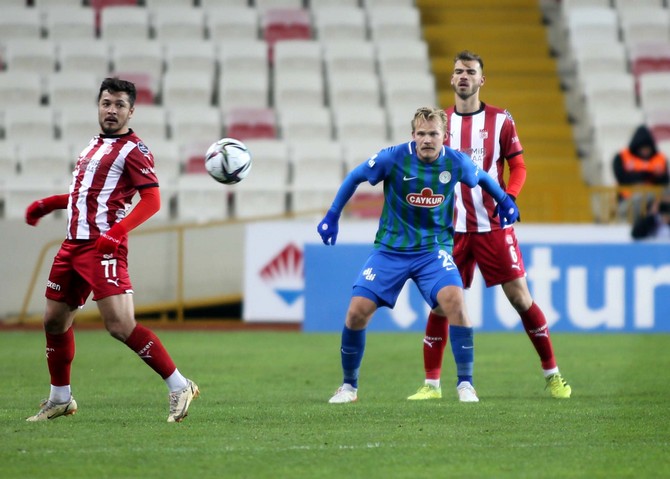 demir-grup-sivasspor-caykur-rizespor-1-001.jpg