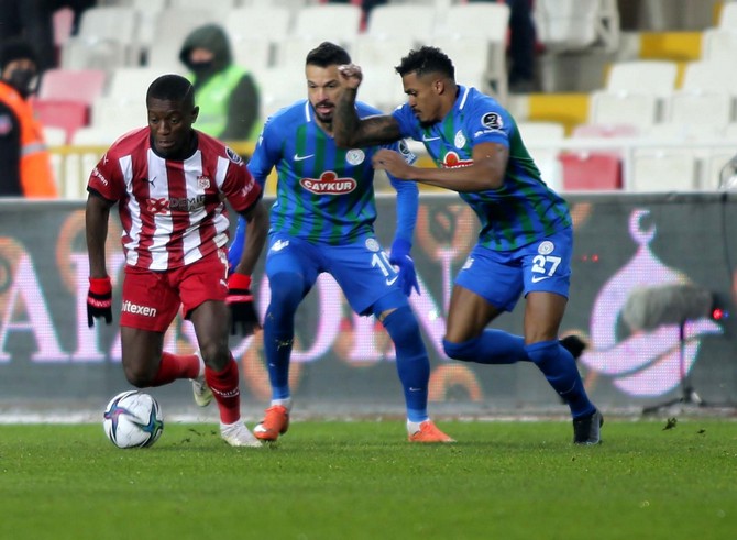 demir-grup-sivasspor-caykur-rizespor-2-001.jpg