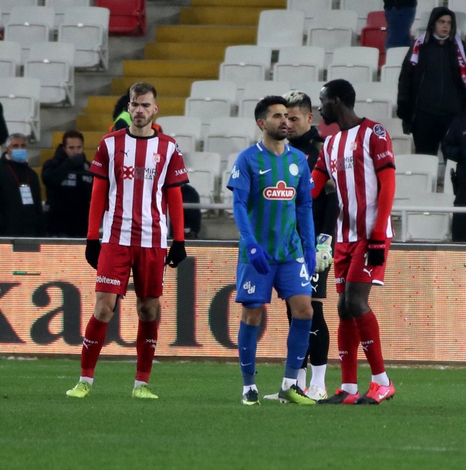 demir-grup-sivasspor-caykur-rizespor-3-001.jpg