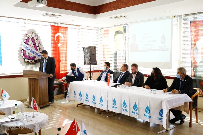 demokrasi-ve-atilim-partisi-deva-partisi-rize-merkez-ilce-1-olagan-kongresini-gerceklestirdi-8.jpg