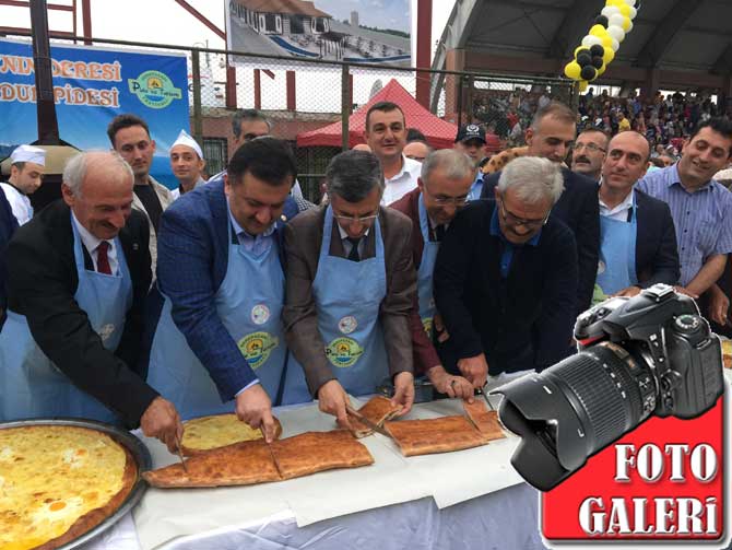 derepazari’nda-pide-ve-turizm-festivali-duzenlendi.jpg