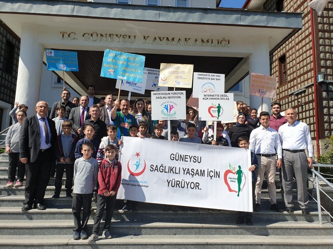 derepazari-ve-guneysu’da-saglikli-yasam-yuruyusu-duzenlendi-(7).jpg
