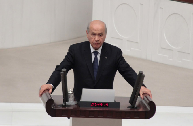 devlet-bahceli,-milletvekili-yemini-etti.jpg devlet-bahceli,-milletvekili-yemini-etti.jpg