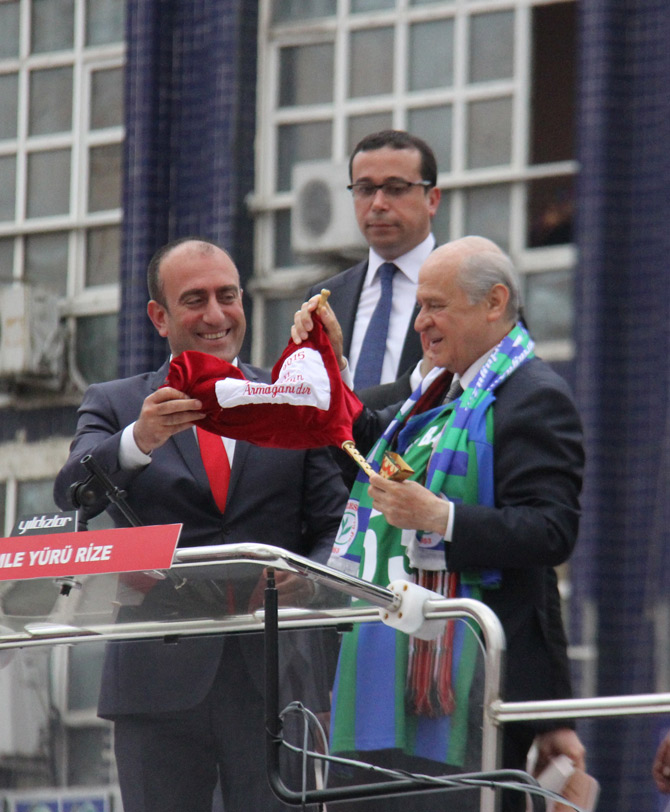 devlet-bahceli-rizede-3.jpg devlet-bahceli-rizede-3.jpg