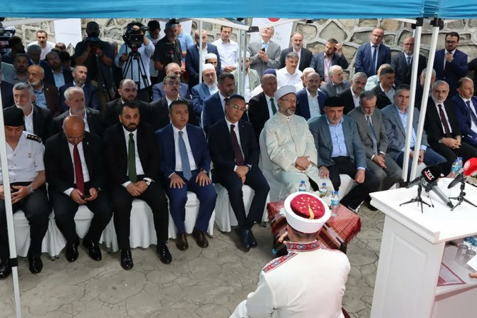 diyanet-isleri-baskani-erbas-rizede-kuran-kursu-acilisinda-konustu-2.jpg