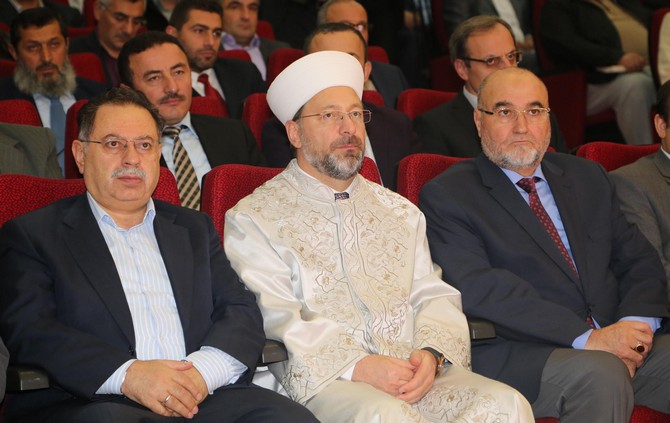 diyanet-isleri-baskani-prof.-dr.-ali-erbas,-rizede-muftu-yusuf-karali-dini-yuksek-ihtisas-merkezinde-duzenlenen-din-gorevlileri-bulusmasina-katildi-(1).jpg