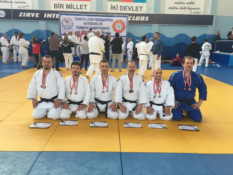 doc.-dr.-hamdullah-cuvalci-judo’da-turkiye-3.su-oldu5.jpg