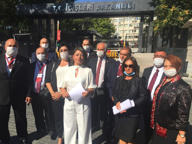 dogru-parti-siyasi-hayatina-basladi-(1).jpg