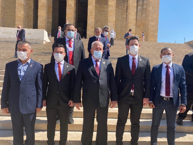 dogru-parti-siyasi-hayatina-basladi-(5).jpg