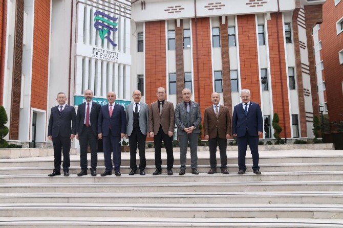 dogu-karadeniz-bolgesinde-yer-alan-universitelerin-rektorleri-rizede-recep-tayyip-erdogan-universitesi-rektoru-prof-dr-huseyin-karamanin-misafiri-oldu-1.jpg