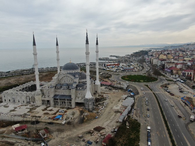 dogu-karadenizin-en-buyuk-cami-ve-kulliyesi-trabzon-sehir-camii-ve-kulliyesinin-yapiminda-sona-yaklasiliyor-4.jpg