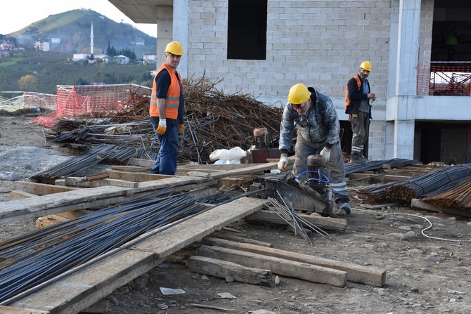 dogu-karadenizin-en-buyuk-il-afad-yonetim-merkezinin-yapimi-suruyor-1.jpg