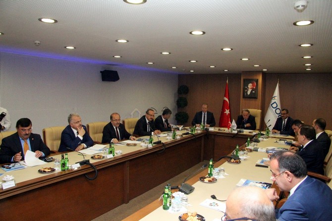 doka-yonetim-kurulu-toplantisi-yapildi-(2).jpg
