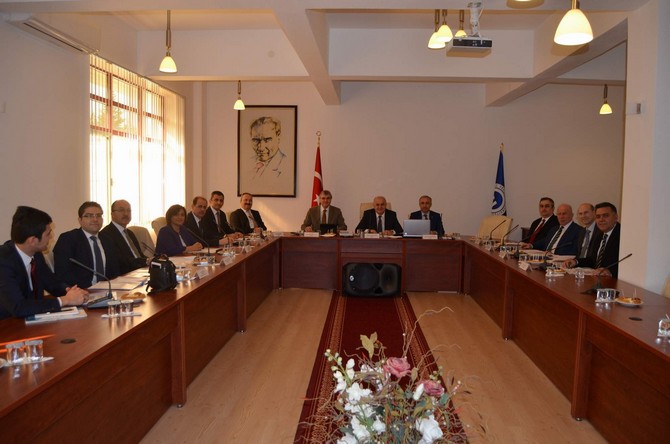 dokap-bolgesi-universiteler-birligi-ust-kurul-toplantisi-ktude-yapildi-(2).jpg